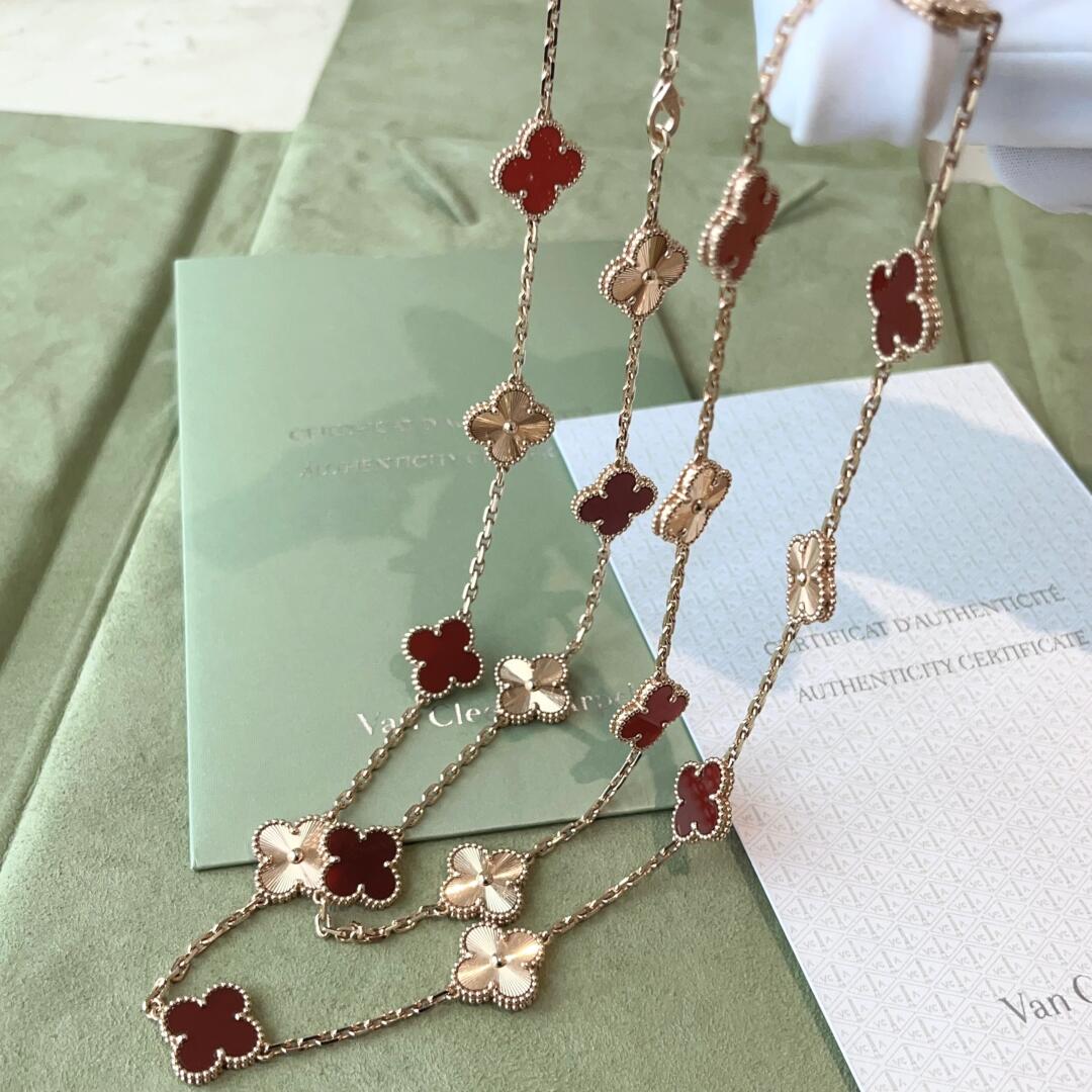 [OAK JURI]CLOVER 20 MOTIFS LASER CARNELIAN NECKLACE