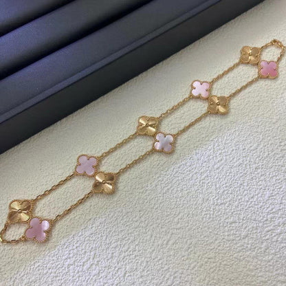[OAK JURI]CLOVER 10 MOTIFS  LASER PINK MOP NECKLACE