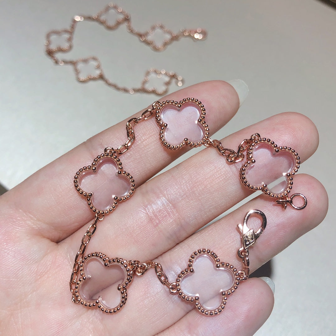 [OAK JURI]CLOVER 5 MOTIF ROCK CRYSTAL PINK GOLD BRACELET