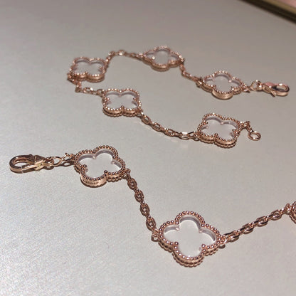 [OAK JURI]CLOVER 5 MOTIF ROCK CRYSTAL PINK GOLD BRACELET