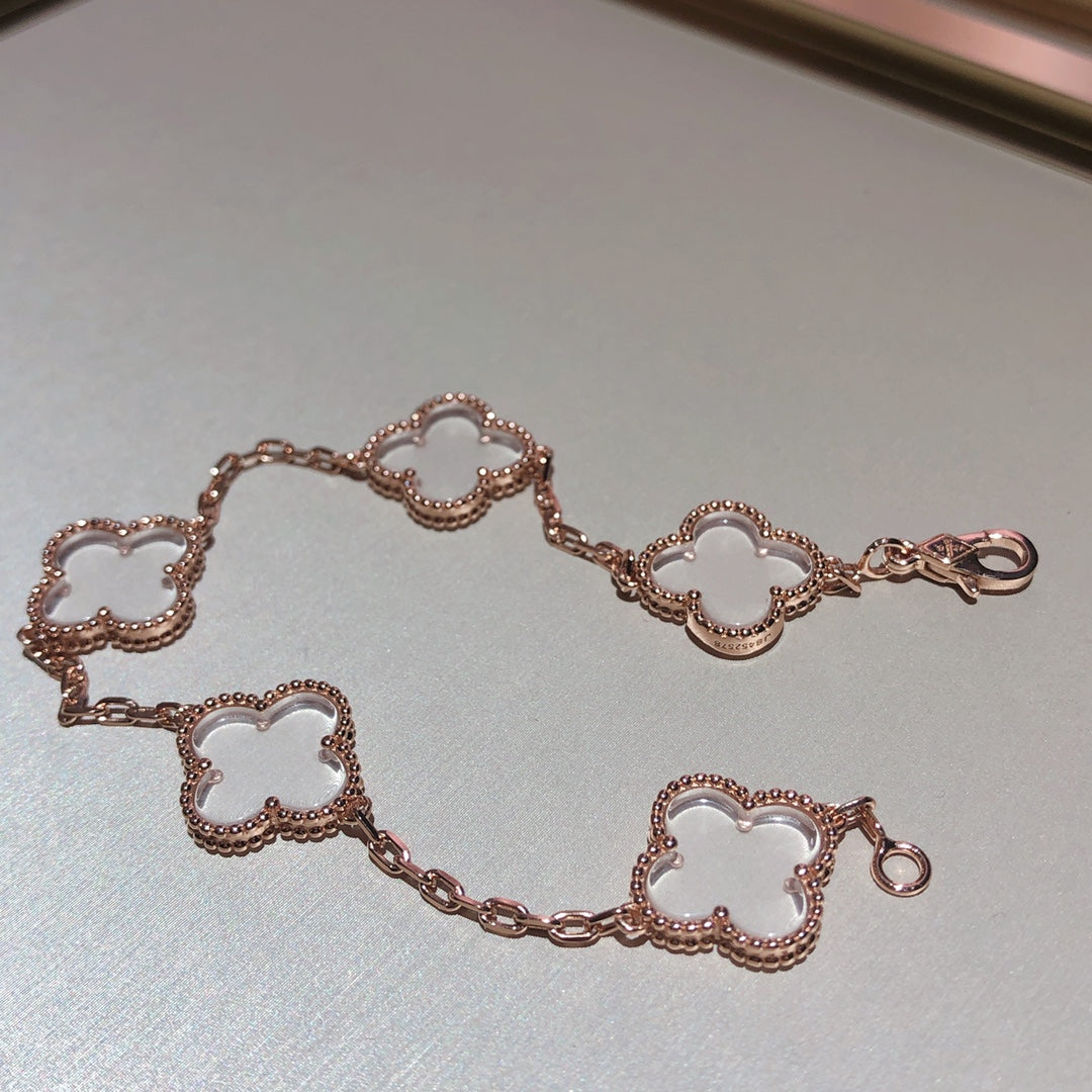 [OAK JURI]CLOVER 5 MOTIF ROCK CRYSTAL BRACELET