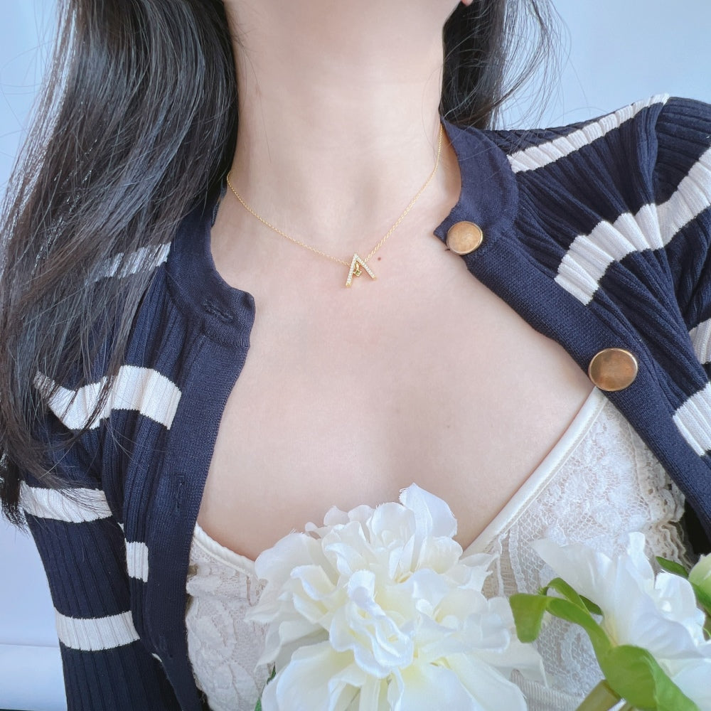 [OAK JURI]Sparkling "A" Shape Necklace