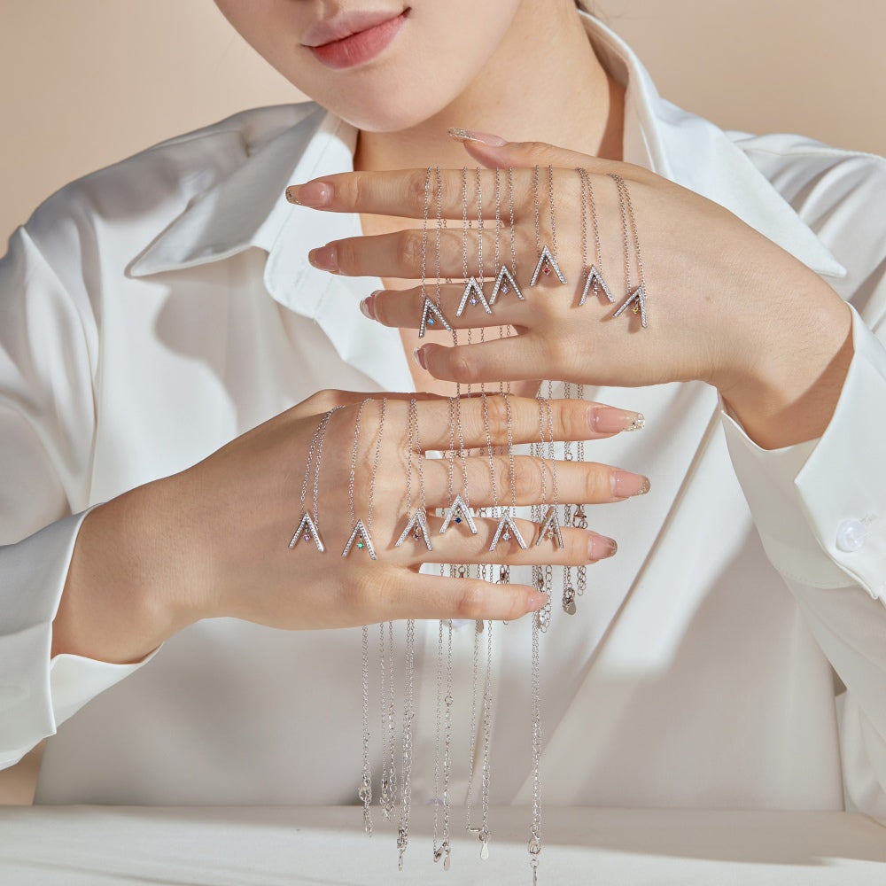 [OAK JURI]Sparkling "A" Shape Necklace