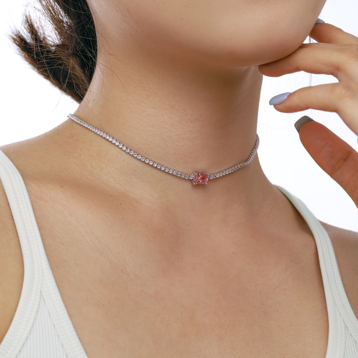 [OAK JURI]2.0 carat Ornate Emerald Cut Necklace