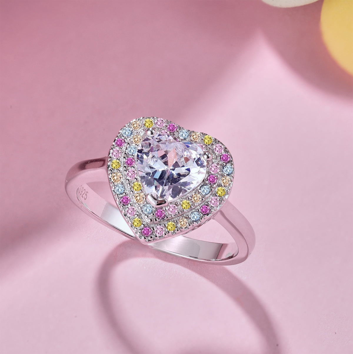 [OAK JURI]Delicate Ebullient Heart Shape Wedding Ring