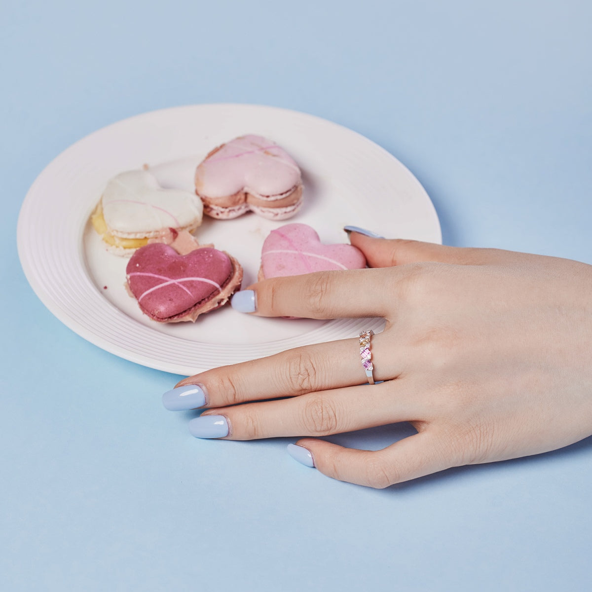 [OAK JURI]Delicate Vibrant Emerald Cut Daily Ring
