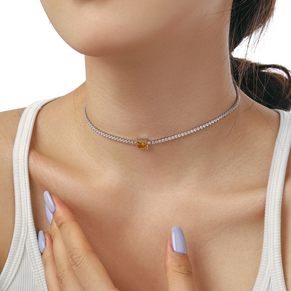 [OAK JURI]2.0 carat Ornate Emerald Cut Necklace