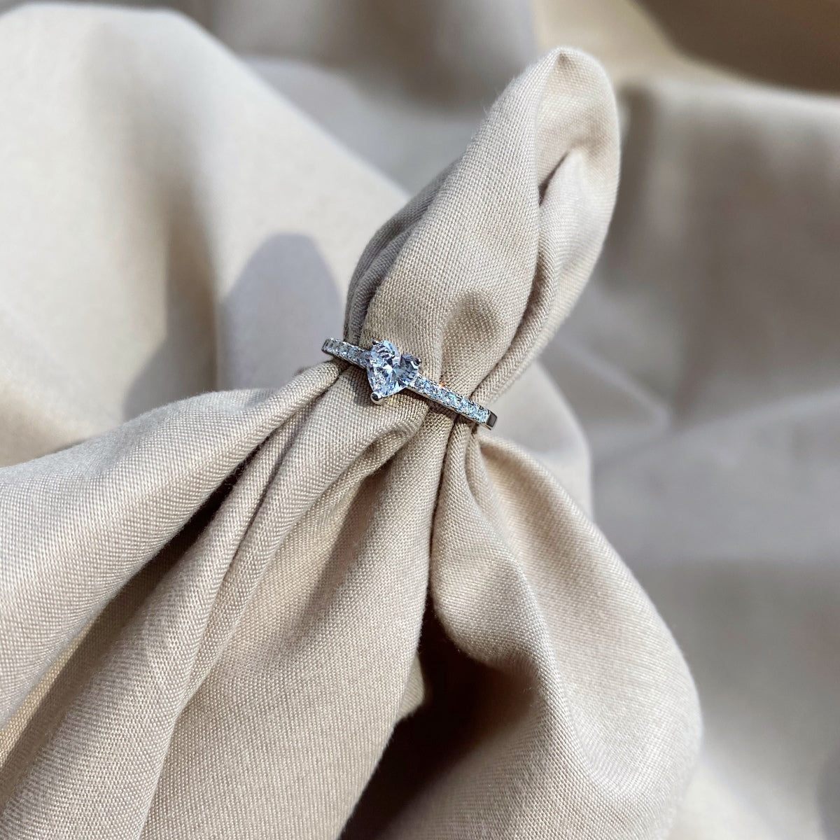 [OAK JURI]0.5 Carat CaratEternity Charming Heart Shape Lover Ring
