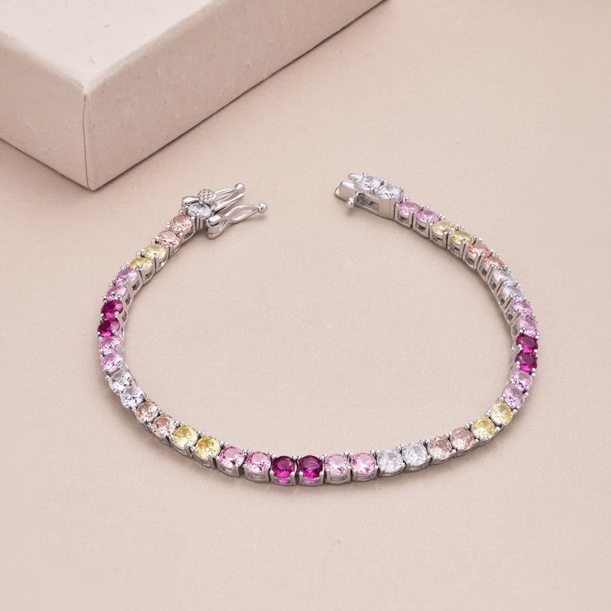 [OAK JURI]Radiant Colorful Round Cut Tennis Bracelet