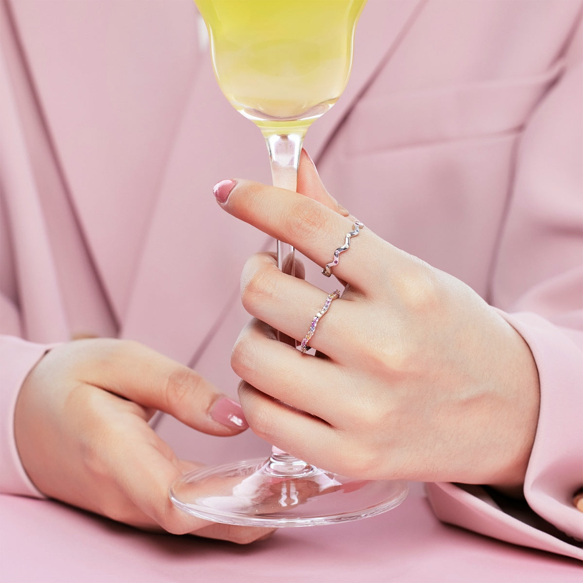 [OAK JURI]Ornate Vibrant Round Cut Daily Ring