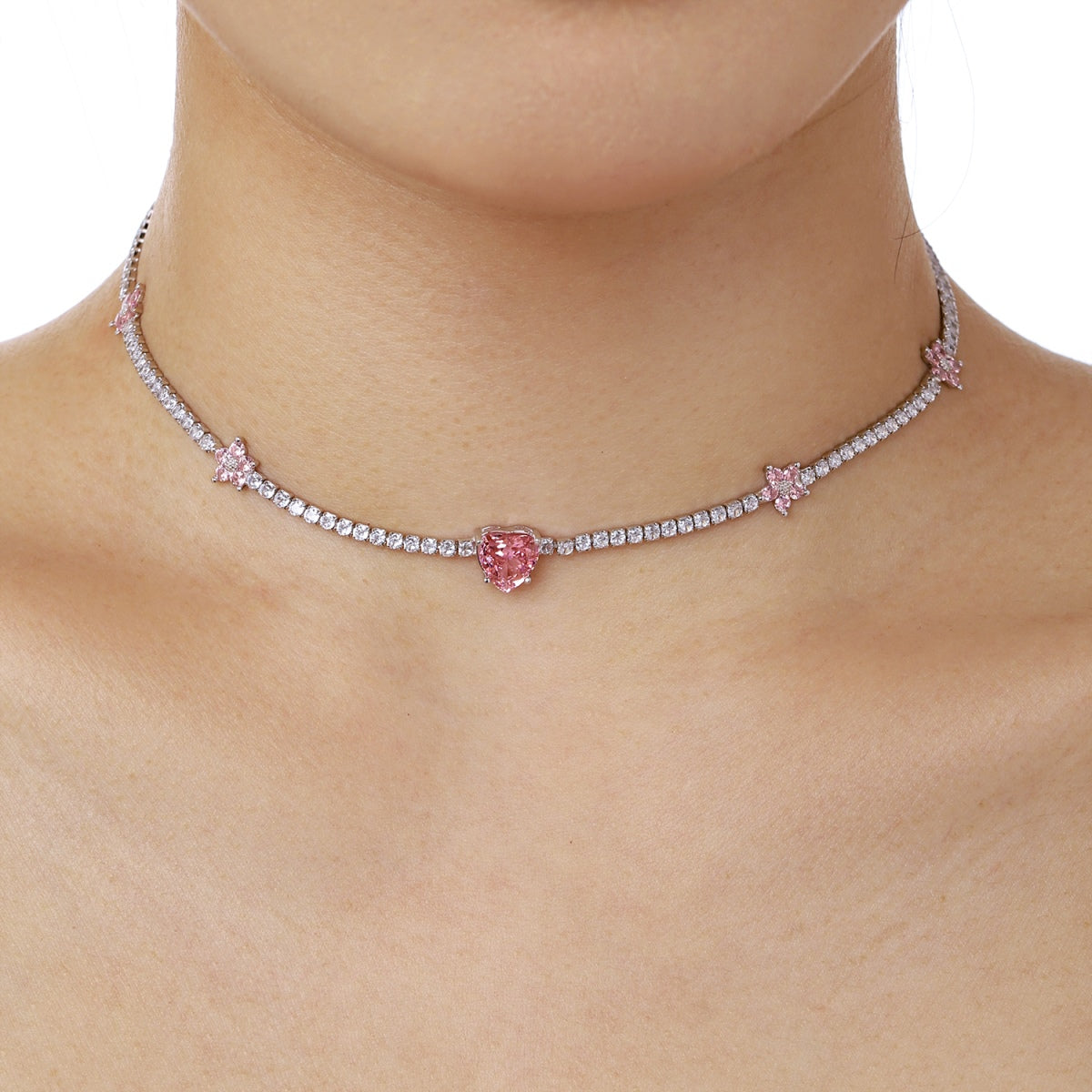 [OAK JURI]Dazzling Pink Heart Flower Necklace