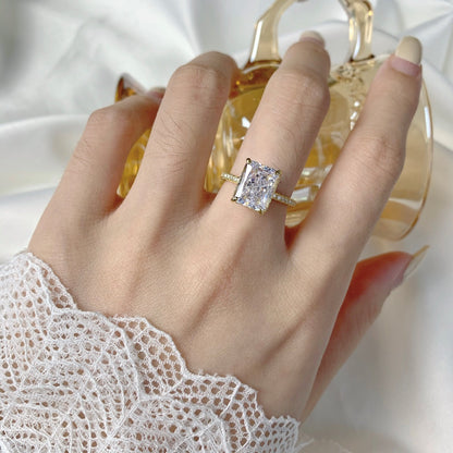 [OAK JURI]4.0 Carat Luxurious Engagement Ring