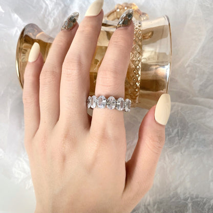 [OAK JURI]Dainty Elongated Cushion Cut Tennis Ring