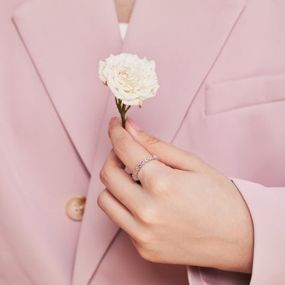 [OAK JURI]Unique Scintillating Round Cut Daily Ring