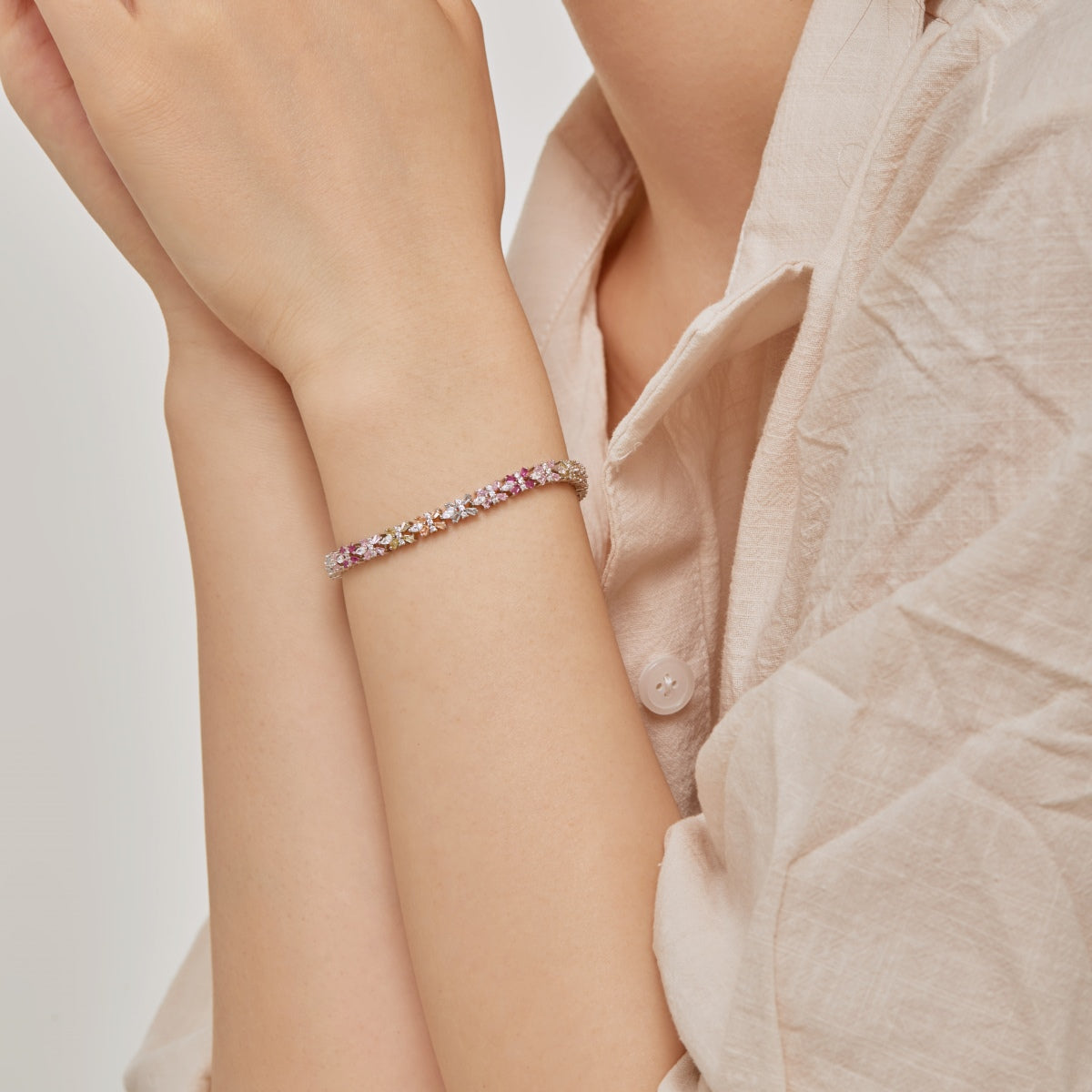 [OAK JURI]Unique Colorful Butterfly Shape Party Bracelet