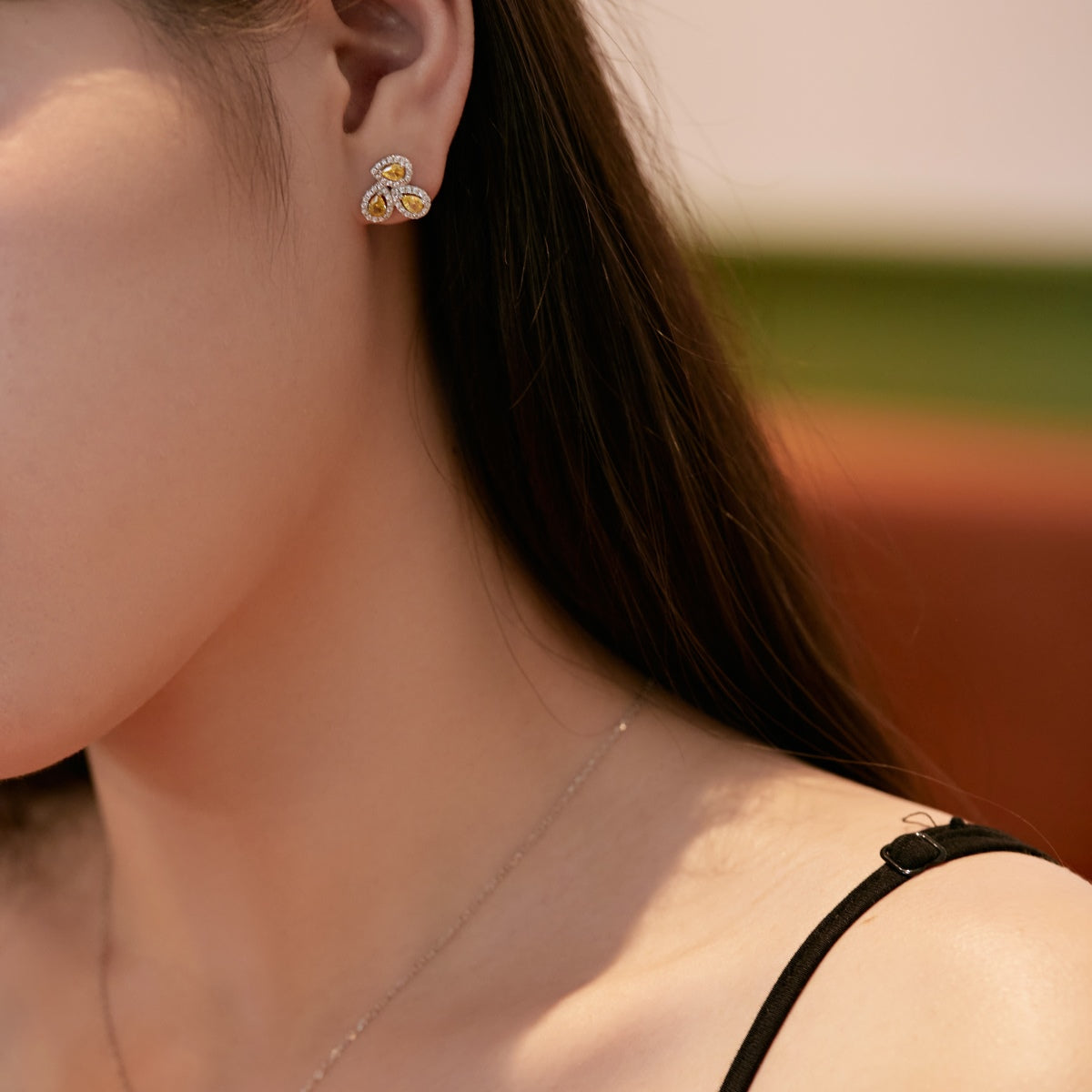 [OAK JURI]Ornate Flower Shape Pear Cut Lover Earrings