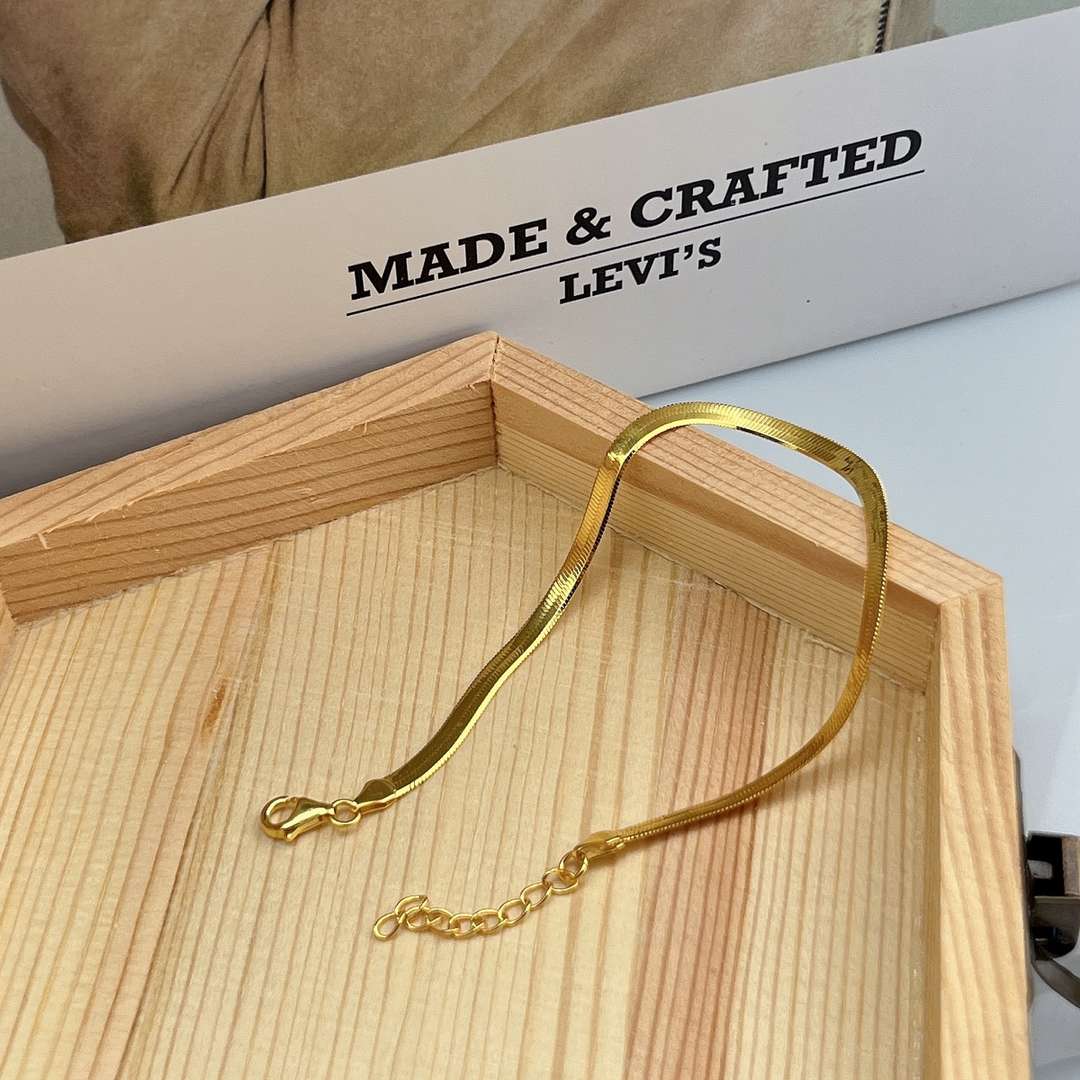 [OAK JURI]Flat Snake Bone Chain Blade Necklace