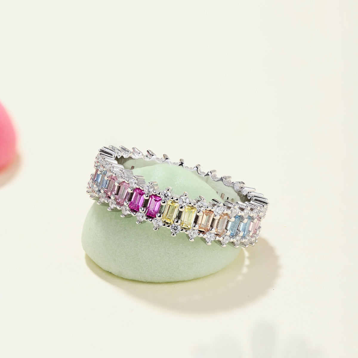 [OAK JURI]Splashy Ornate Emerald Cut Cocktail Ring