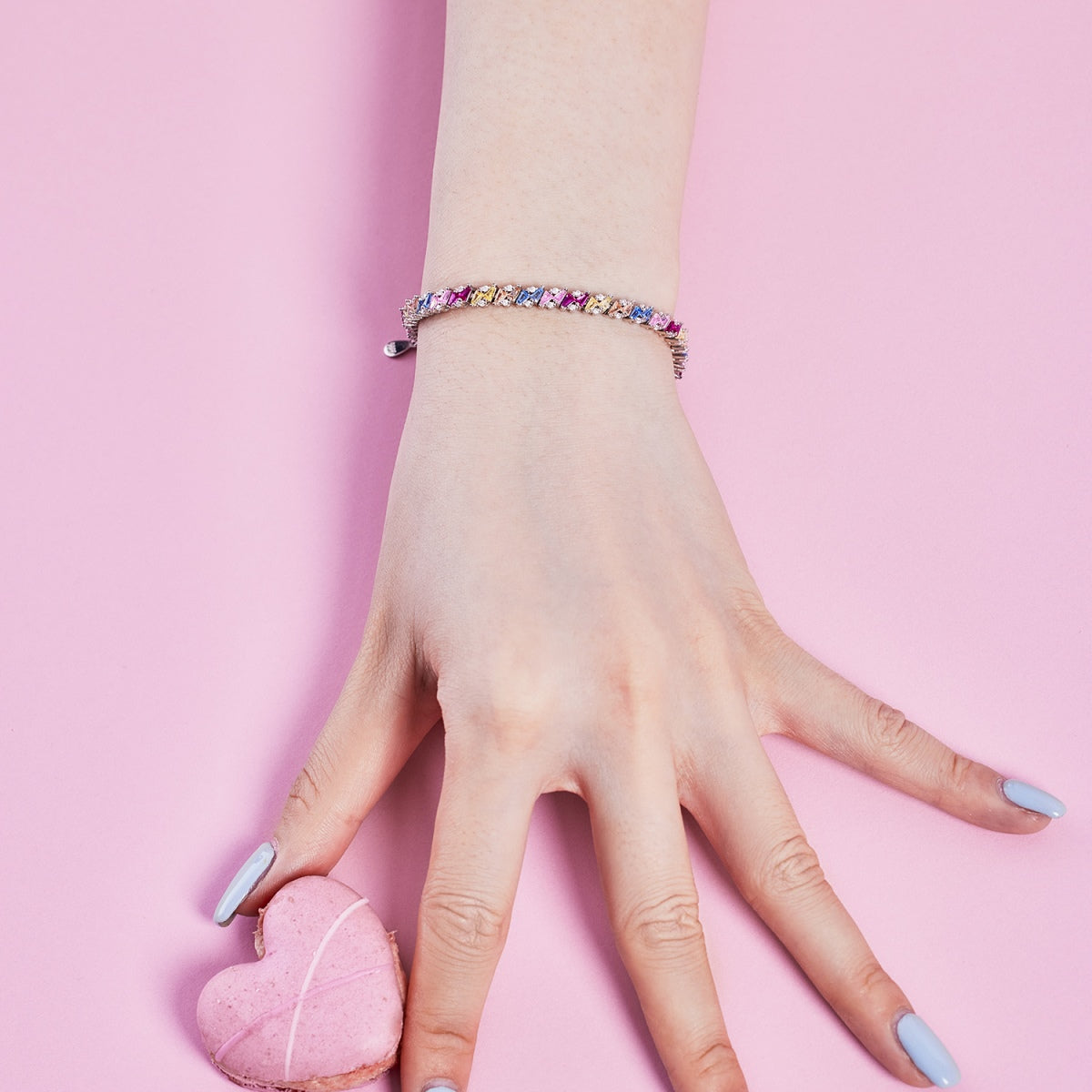 [OAK JURI]Ornate Sparkling Multi Cut Party Bracelet