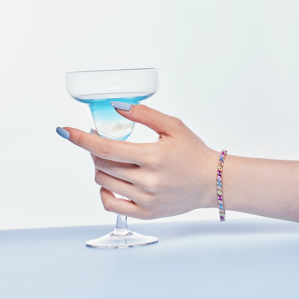 [OAK JURI]Ornate Sparkling Multi Cut Party Bracelet