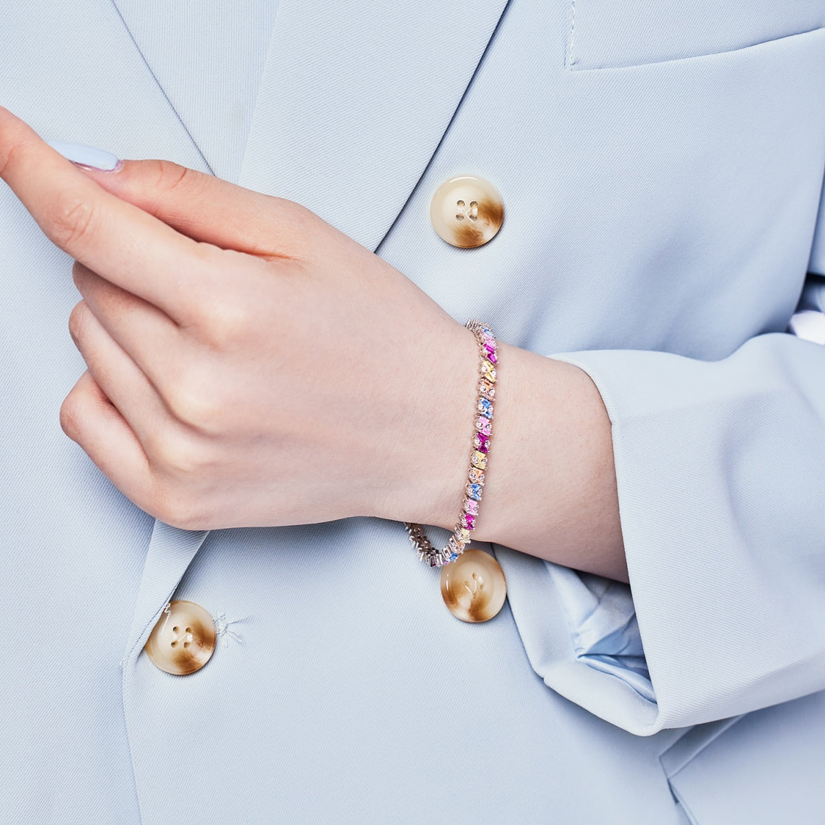 [OAK JURI]Ornate Sparkling Multi Cut Party Bracelet