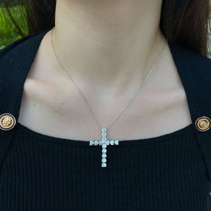 [OAK JURI]Radiant Cross Shape Necklace