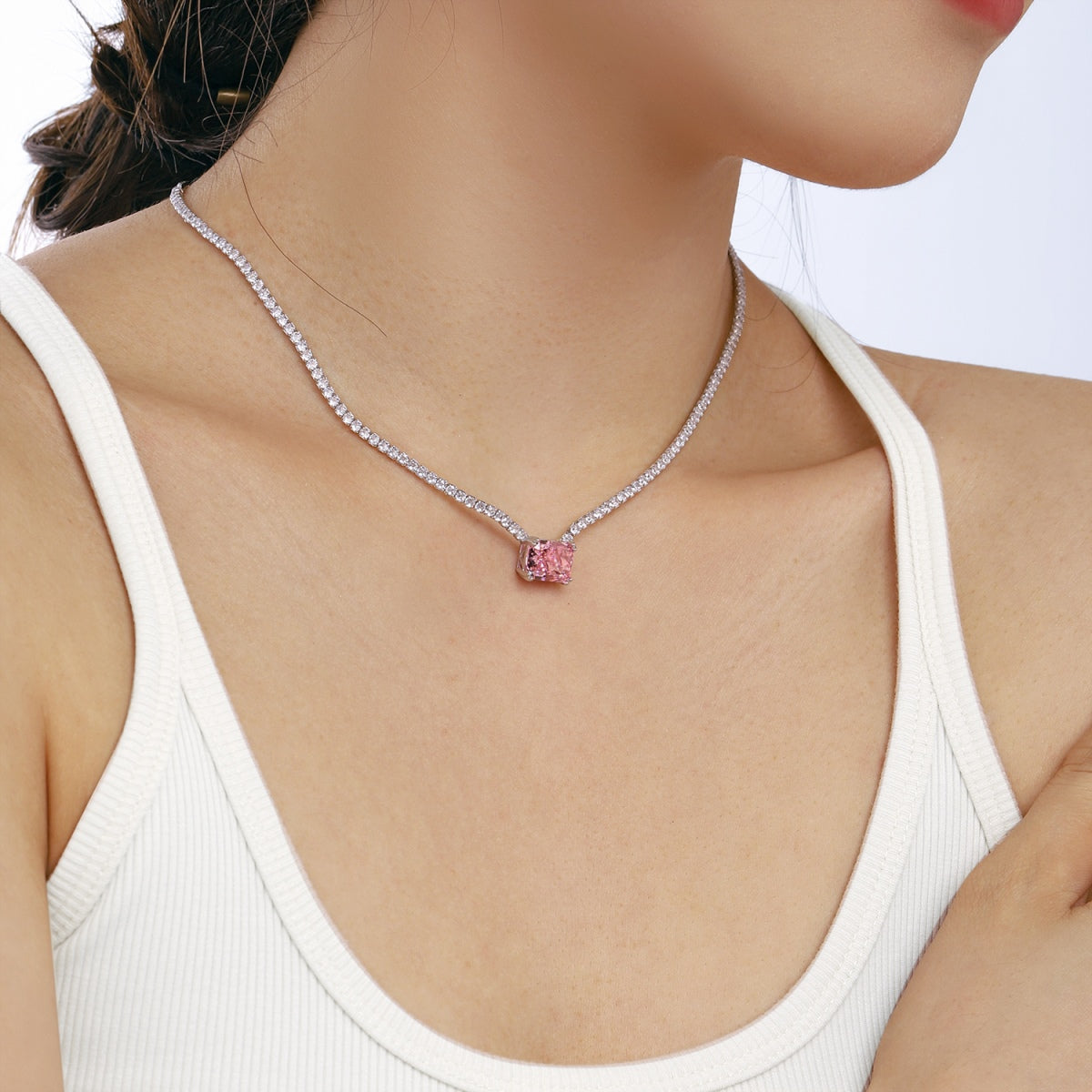 [OAK JURI]4.0 Carat Elegant Radiant Cut Necklace