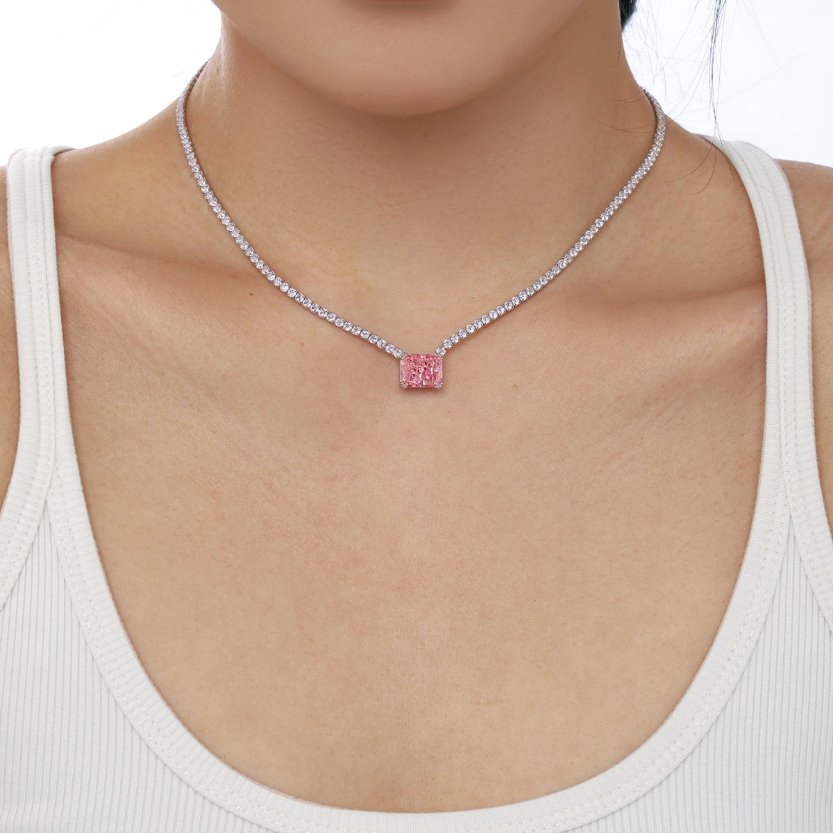 [OAK JURI]4.0 Carat Elegant Radiant Cut Necklace