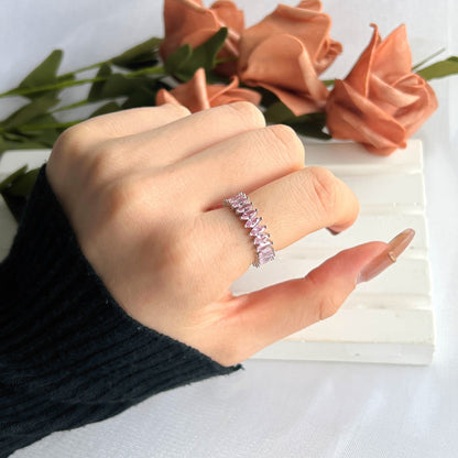 [OAK JURI]Gorgeous Marquise Cut Tennis Ring
