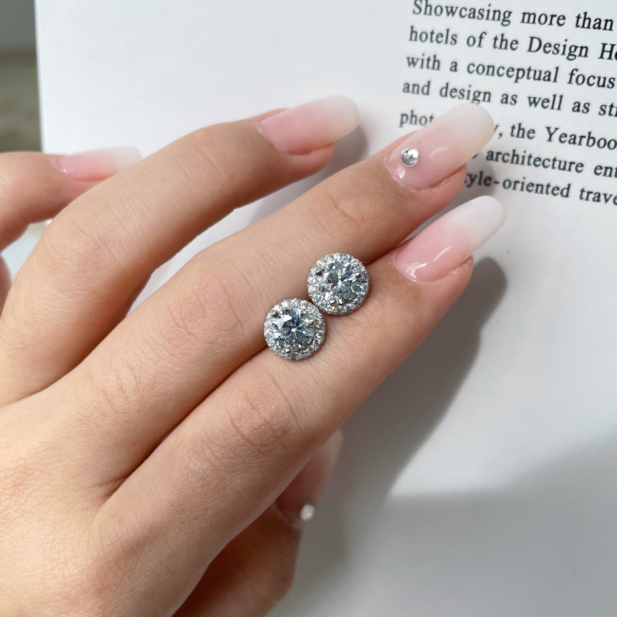[OAK JURI]Classic Princess Round Shape Earrings