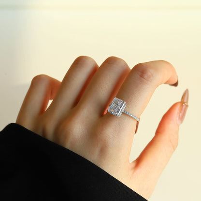 [OAK JURI]4.0 Carat Luxurious Engagement Ring