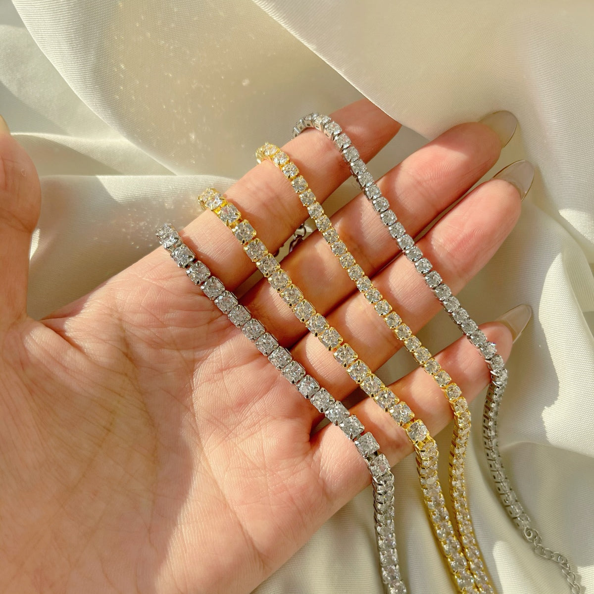 [OAK JURI]Sparkling Radiant Princess Cut Tennis Bracelet