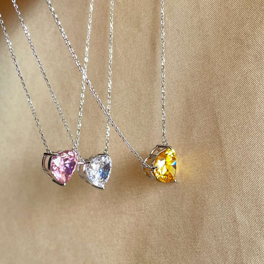 [OAK JURI]6.0 carat Radiant Heart Shape Necklace