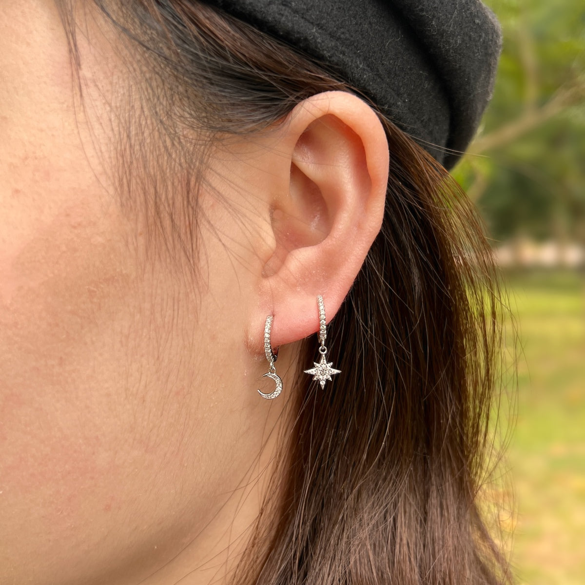 [OAK JURI]Star and Moon Asymmetric Earrings