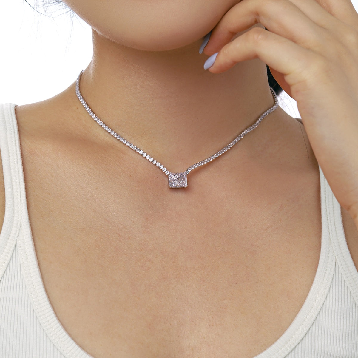 [OAK JURI]4.0 Carat Elegant Radiant Cut Necklace