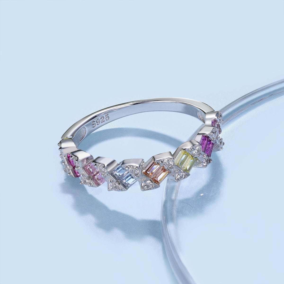 [OAK JURI]Delicate Vibrant Emerald Cut Daily Ring