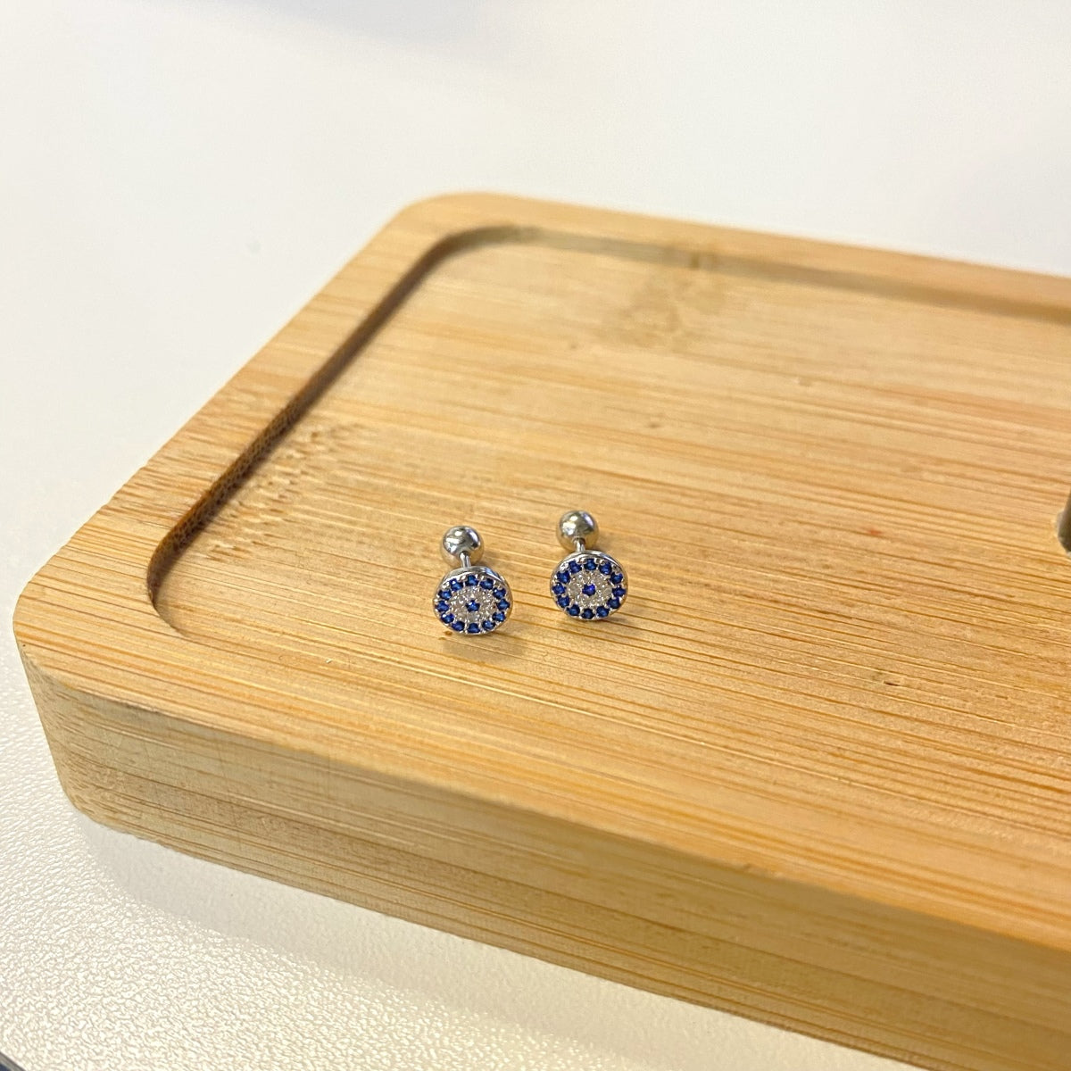[OAK JURI]Devil's Eye Ear Bone Nail Earrings
