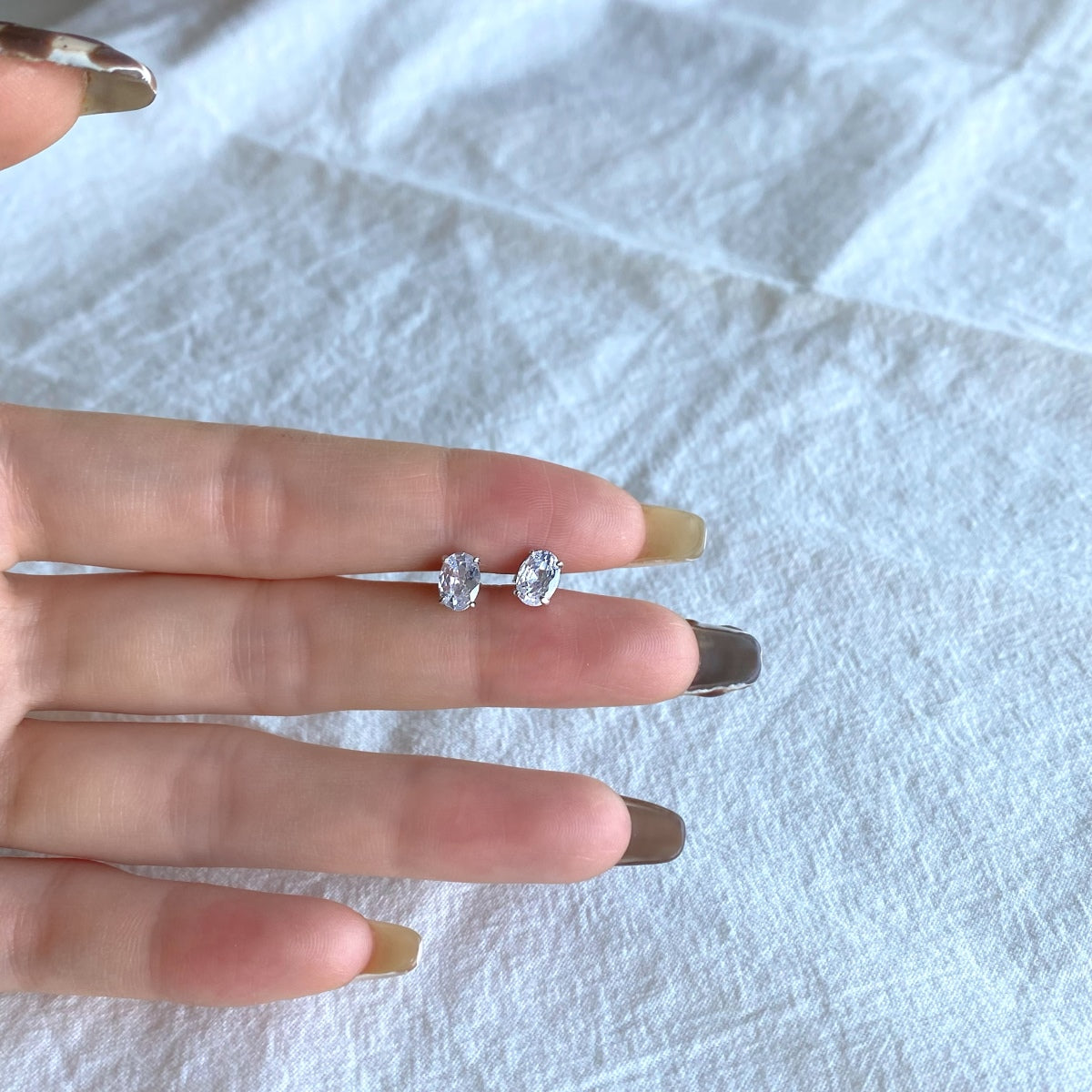 [OAK JURI]Oval Classic Dignified Elegant Earrings