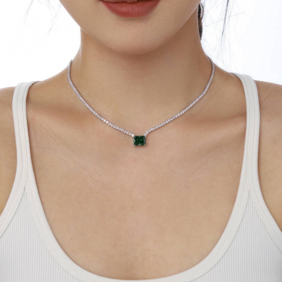 [OAK JURI]4.0 Carat Elegant Radiant Cut Necklace