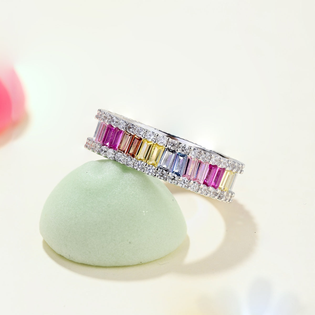 [OAK JURI]Dainty Kaleidoscopic Emerald Cut Daily Ring