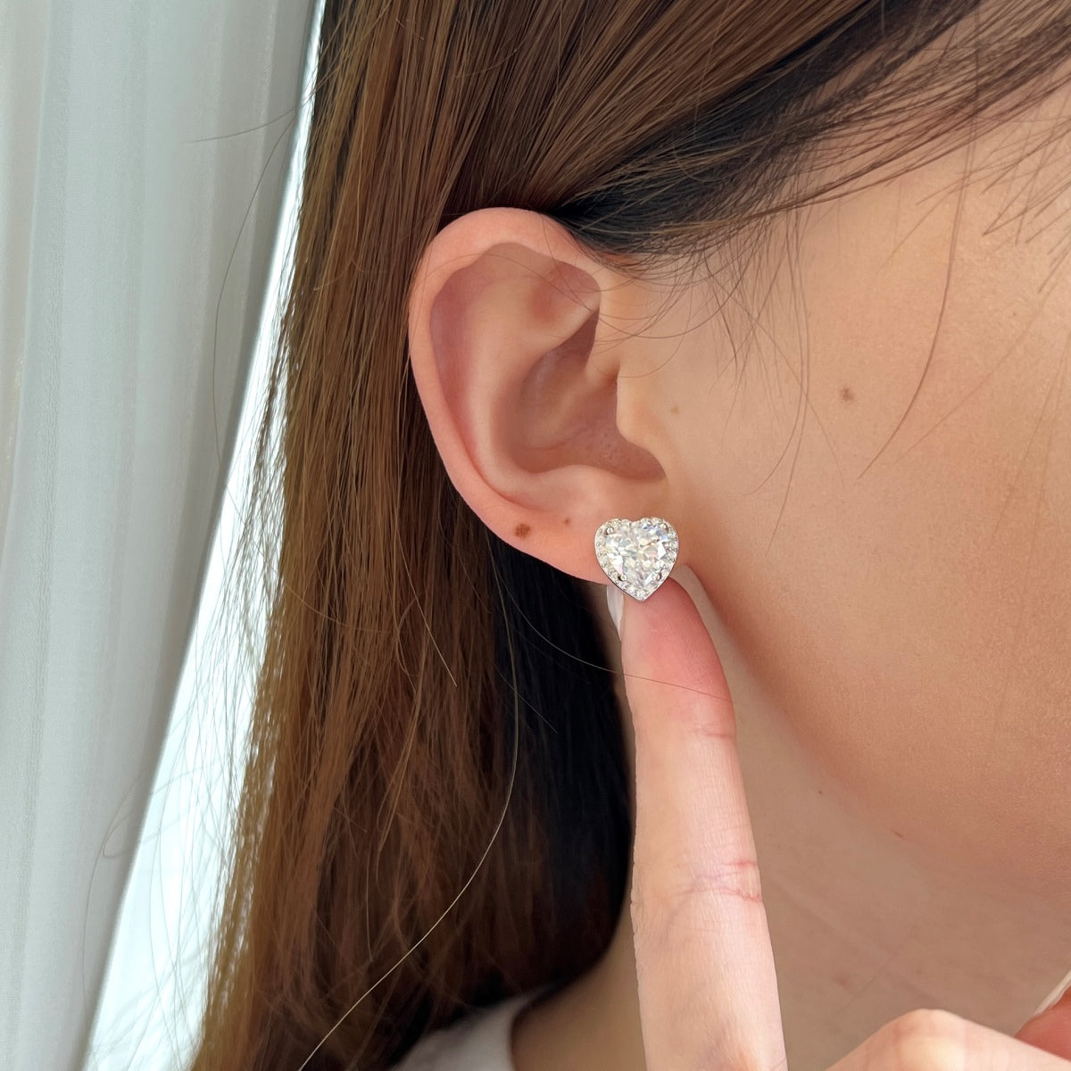 [OAK JURI]Sparkling Heart Shape Lover Earrings