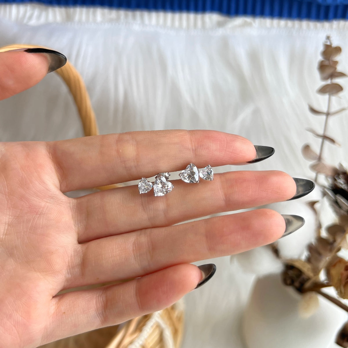 [OAK JURI]Double Heart-Shape Classic Princess Style Earrings