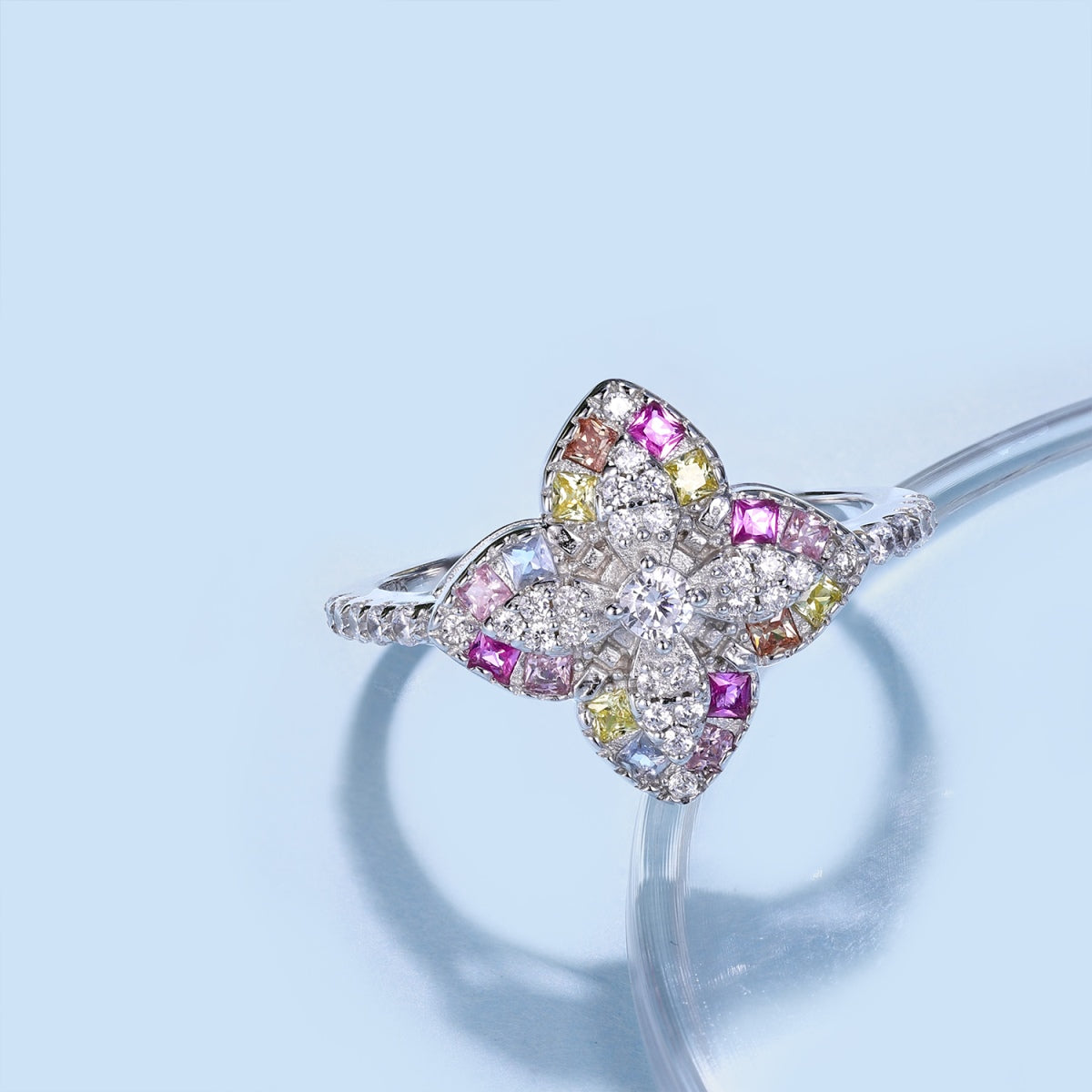 [OAK JURI]Luxurious Colorful Flower Shape Banquet Ring