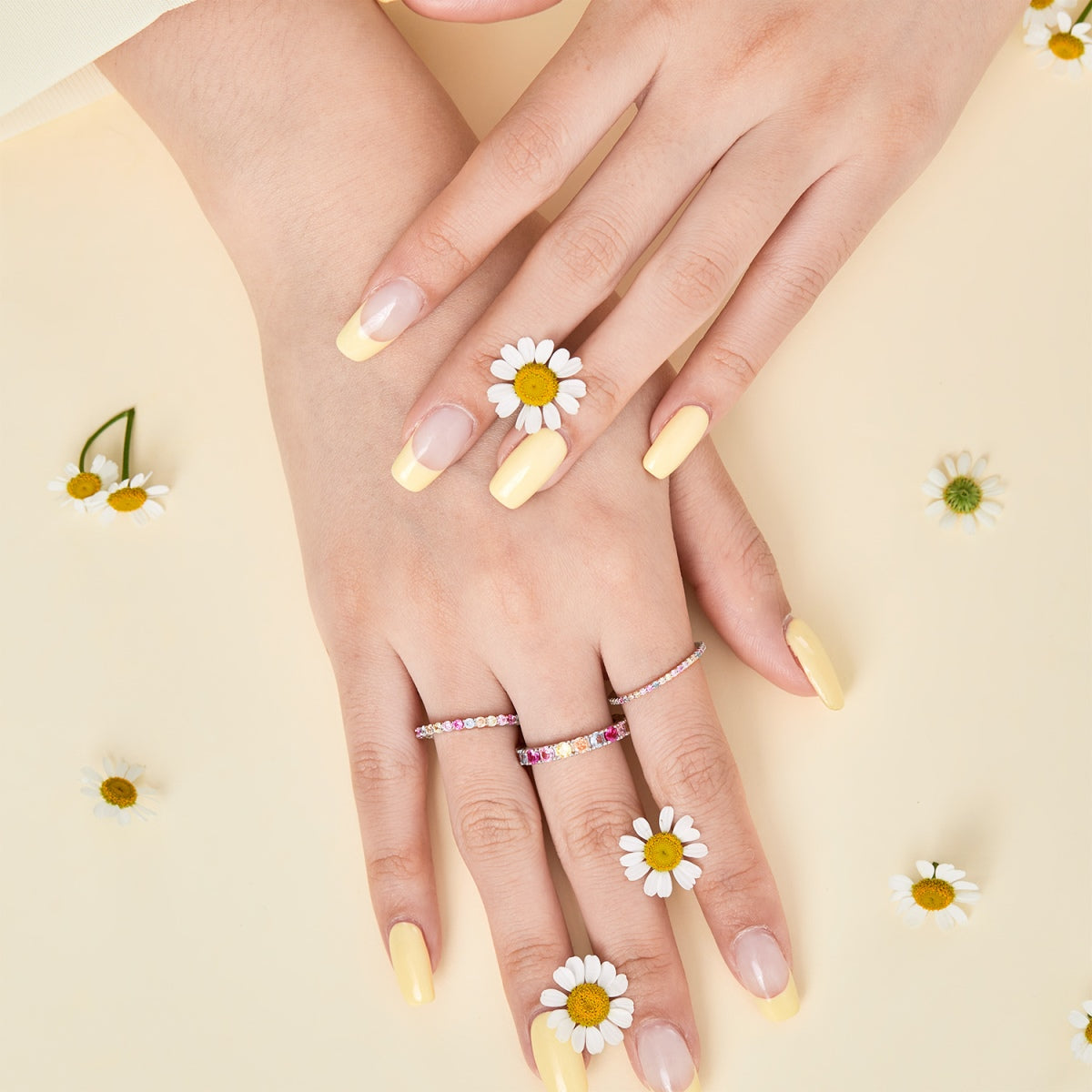 [OAK JURI]Ornate Colorful Round Cut Tennis Ring
