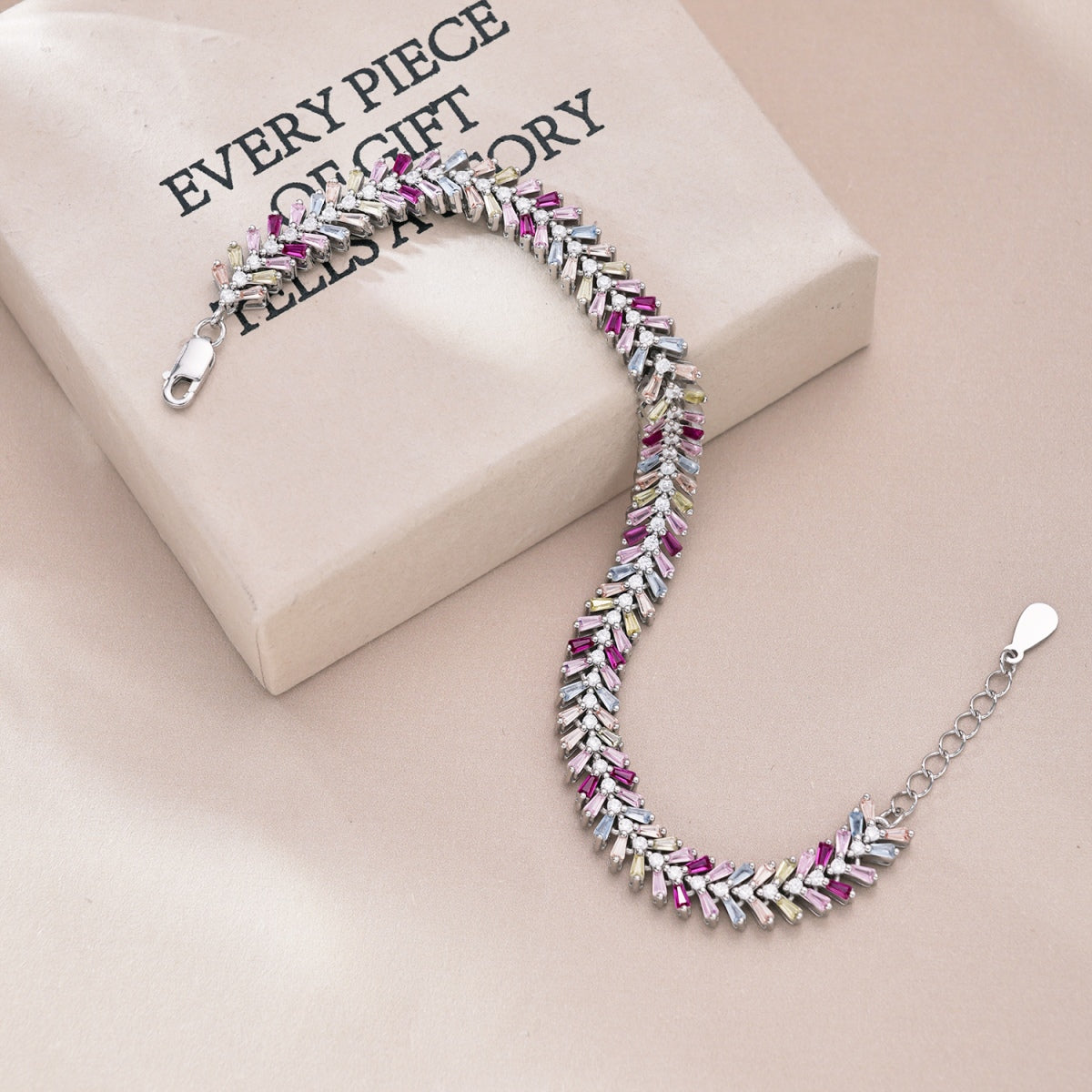 [OAK JURI]Dainty Radiant Emerald Cut Daily Bracelet