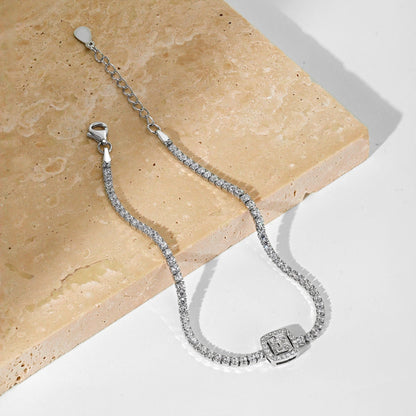 [OAK JURI]Luxurious Dazzling Square Shape Banquet Bracelet