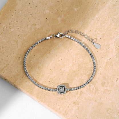 [OAK JURI]Luxurious Dazzling Square Shape Banquet Bracelet