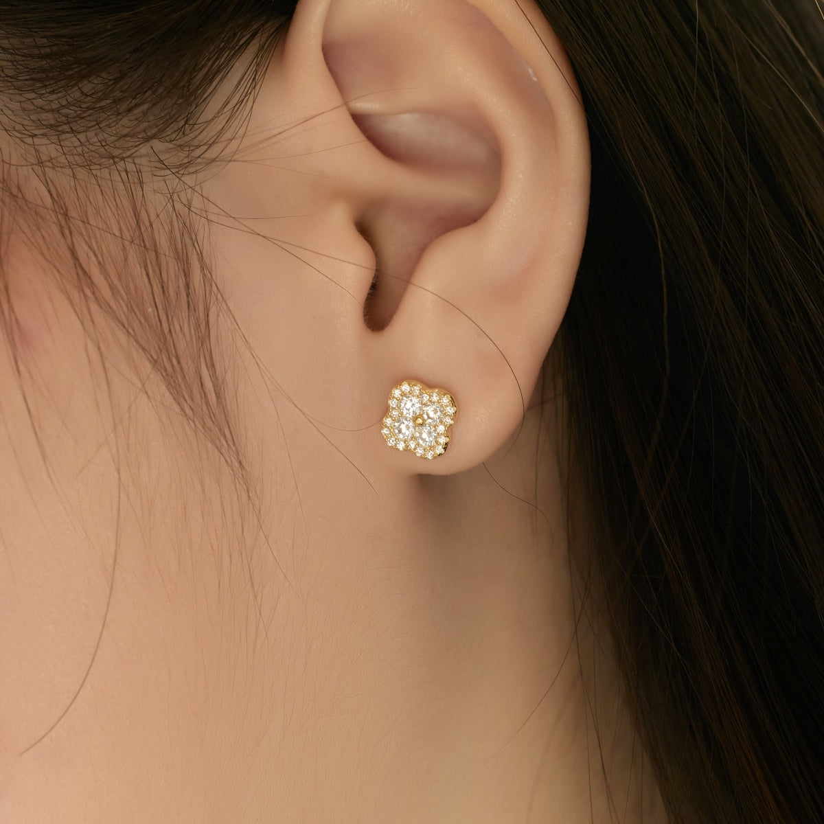 [OAK JURI]Four-Leaf Clover Flower Shaped Earrings