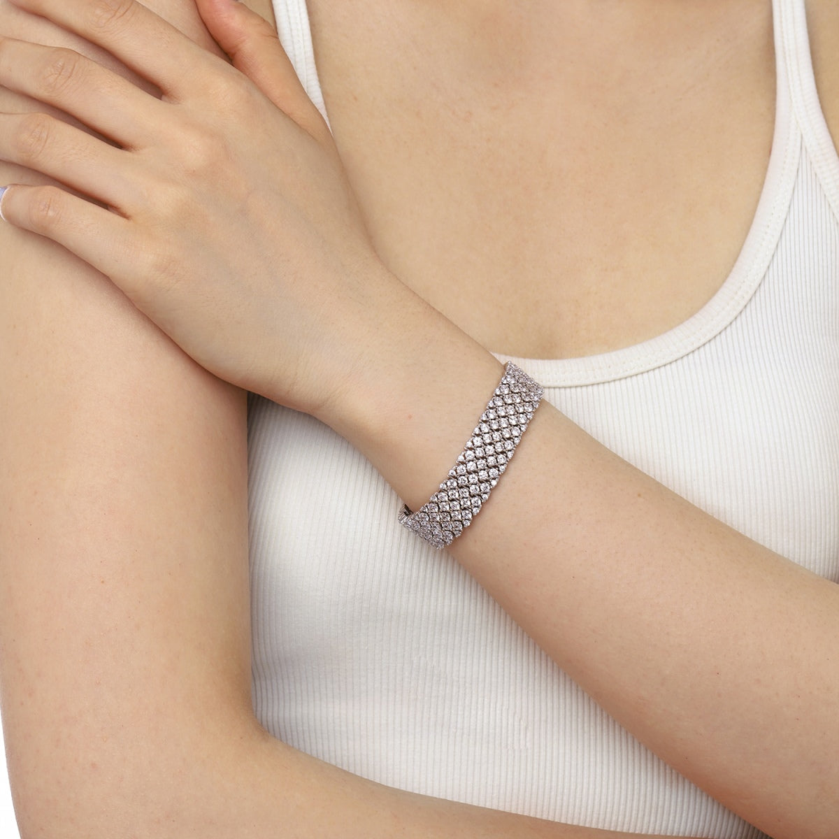 [OAK JURI]Ornate Elegant Round Cut Party Bracelet