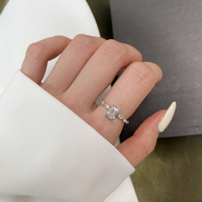 [OAK JURI]1.0 Carat Dainty Resplendent Radiant Cut Daily Ring